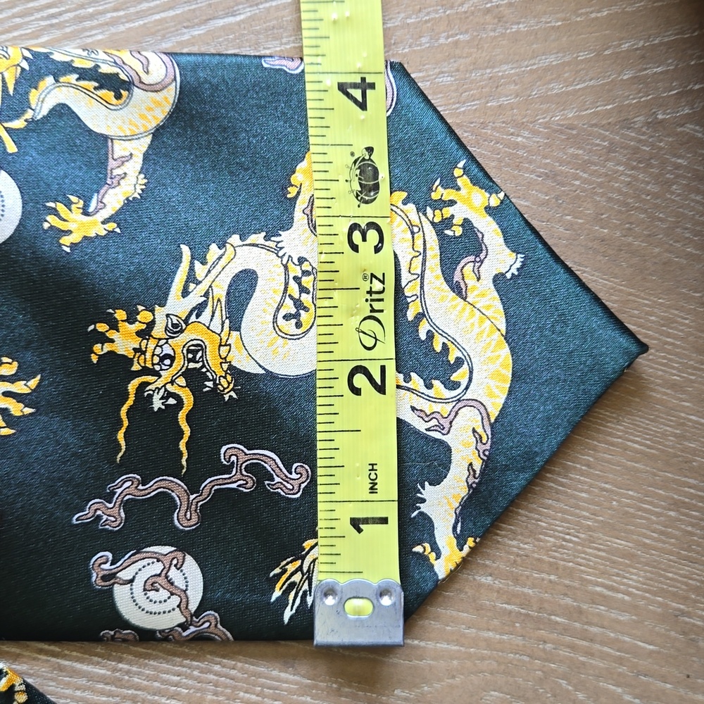 Chinese Dragon necktie - Picture 10 of 10